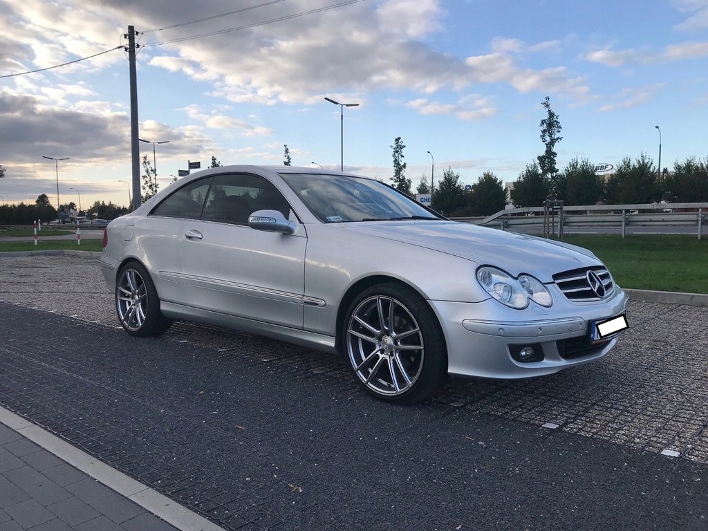 MERCEDES- CLK Kompressor 2006r org. przebieg 142km