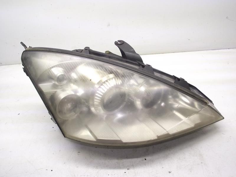 FORD FOCUS MK1 246790 LAMPA PRAWA PRZEDNIA XENON