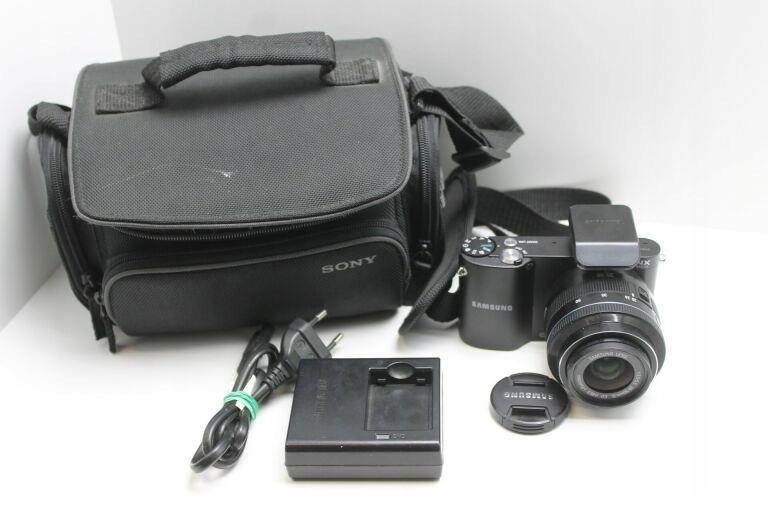 APARAT SAMSUNG NX1100