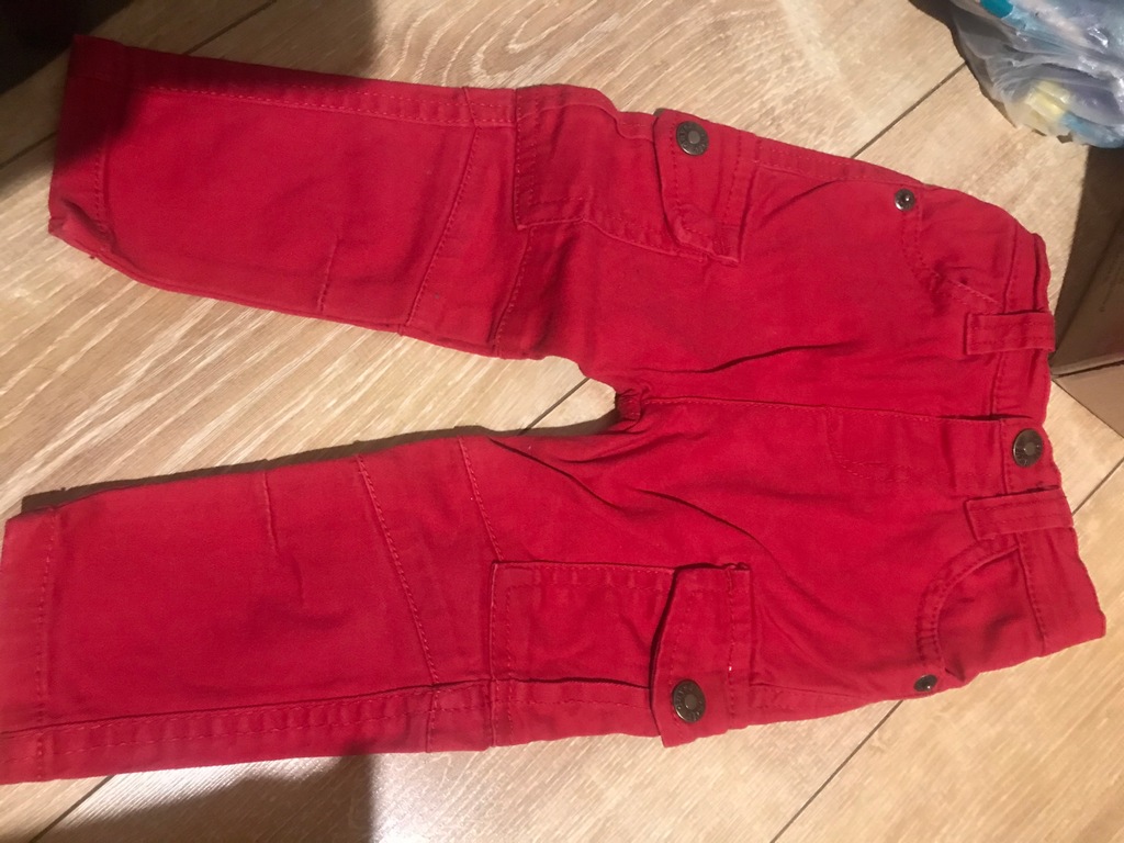 Spodnie bojowki czerwone gładkie rozm 74 rurki