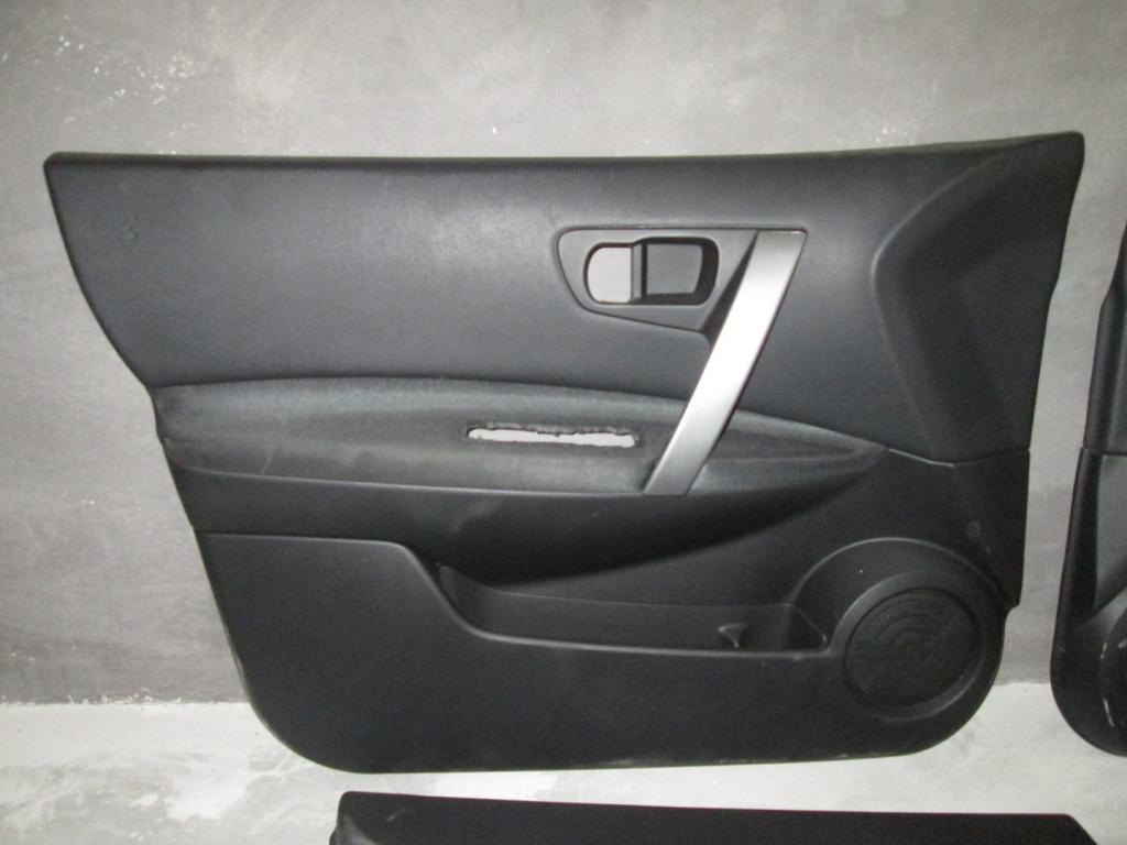 Tapicerka tapicerki drzwi Nissan Qashqai 10r 5223509581