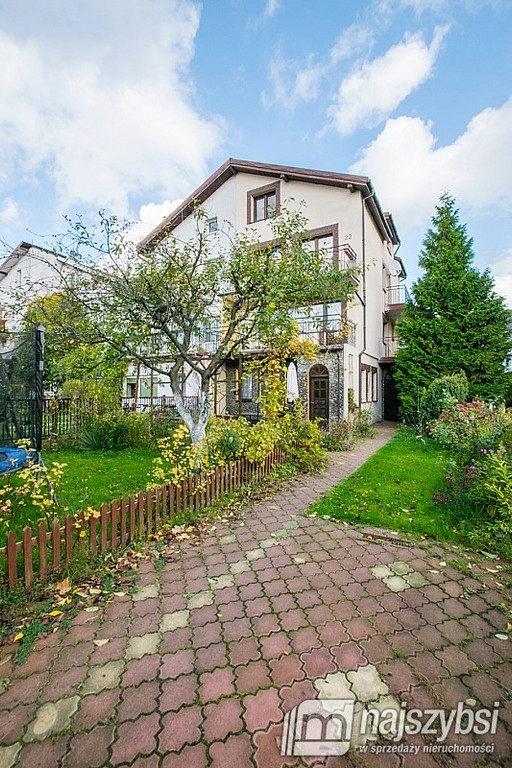 Dom, Kołobrzeg (gm.), Kołobrzeski (pow.), 260 m²