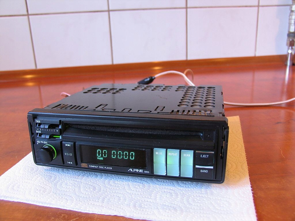 ALPINE 5903 CDプレーヤー　アンプレス ALPINE 5903 CDプレーヤーアンプレス