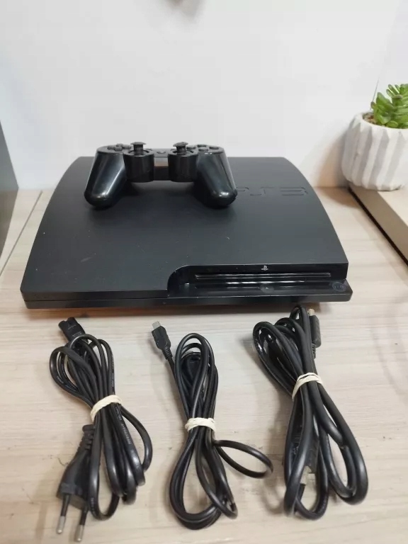 KONSOLA SONY PLAYSTATION 3 SLIM 160 GB