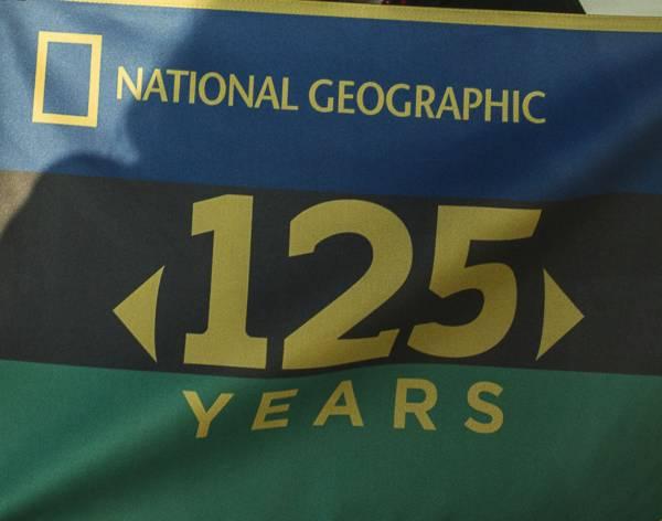 Wyjatkowa flaga na 125 lat National Geographic!