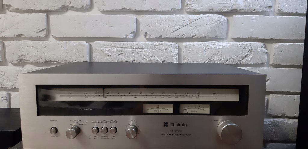 technics ST-7600
