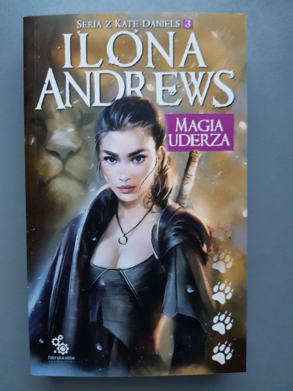 Książka Magia uderza I. Andrews Kate Daniels t.3