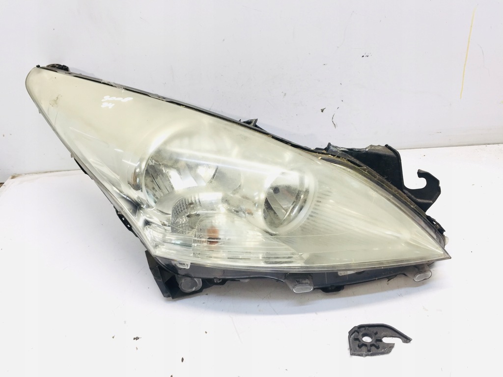 PRAWA PRZEDNIA LAMPA PEUGEOT 3008 5008 #34