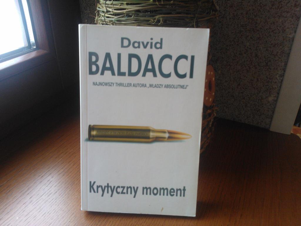 David Baldacci "Krytyczny moment"