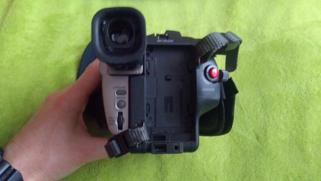 Купить Камера Sony CCD Tr 417e Pal Video8 xr: отзывы, фото, характеристики в интерне-магазине Aredi.ru