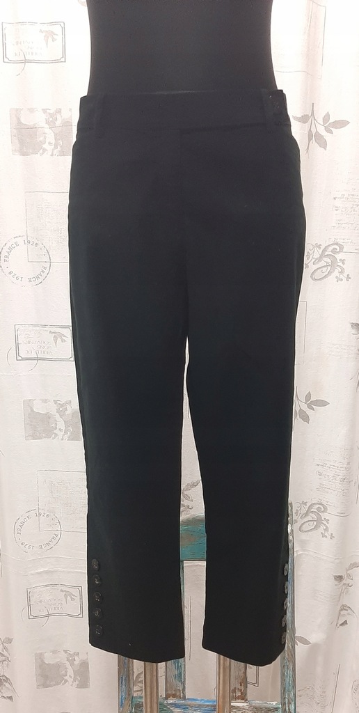 Escada sport czarne spodnie 3/4 42 XL ideał