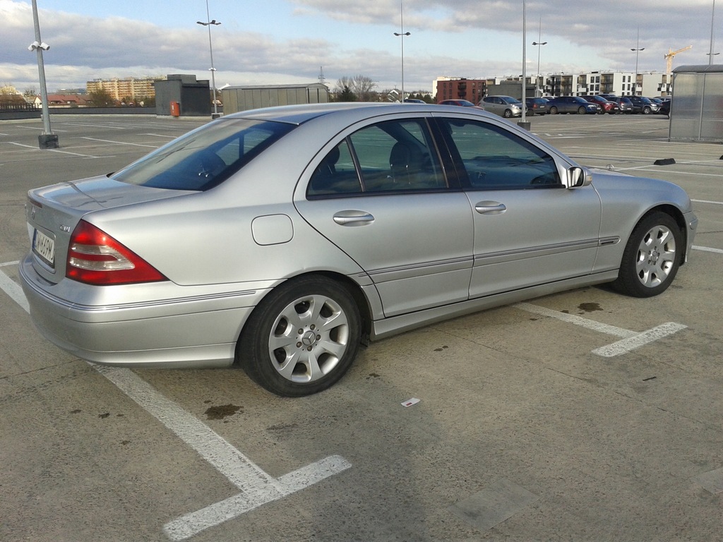 MERCEDES W 203 ELEGANCE 2.2 CDI 8998652428 oficjalne