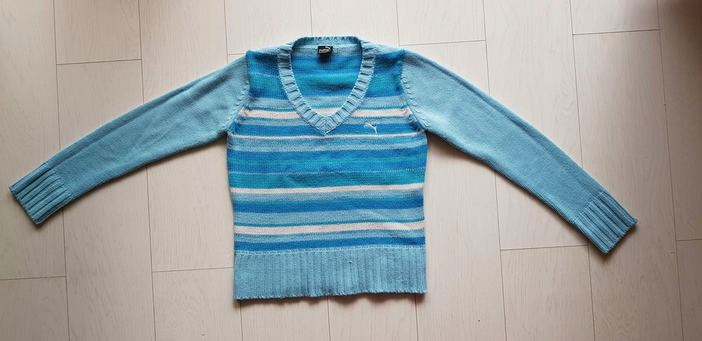Sweter w paski błękitny PUMA roz 36-38 S-M