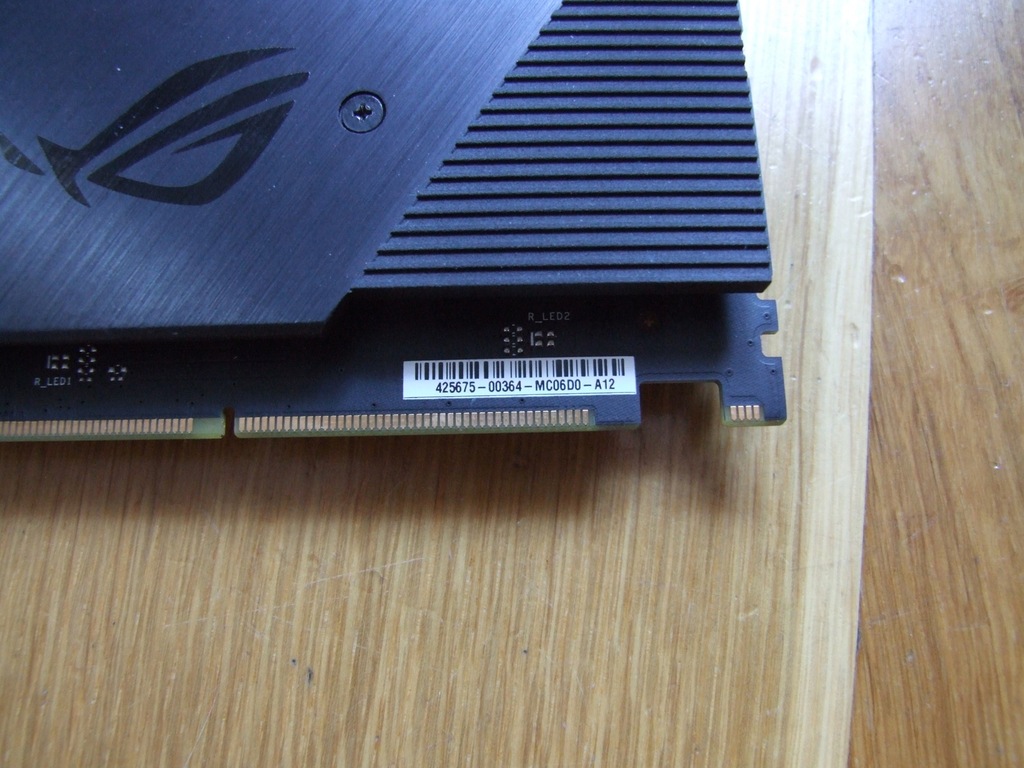 ASUS ROG DIMM.2 WITH M.2 HEATSINKS do MAXIMUS 5 12076885605
