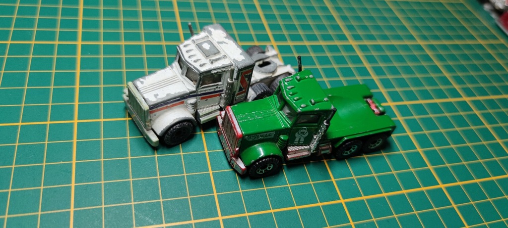 Matchbox Peterbilt 2 sztuki