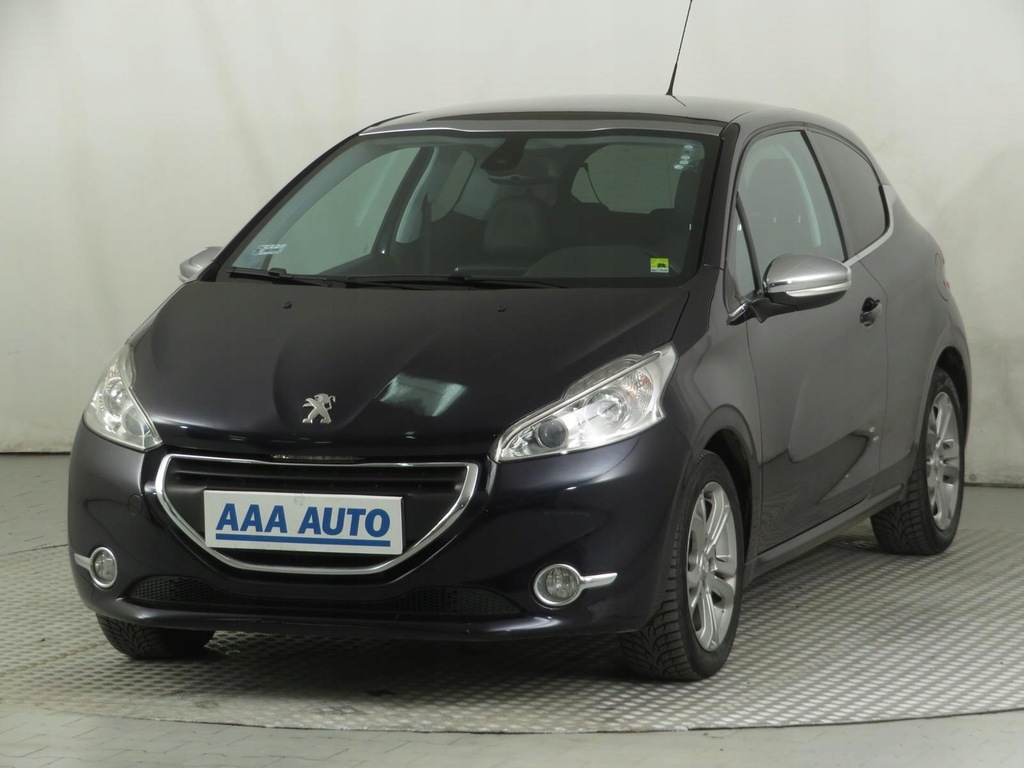 Купить Peugeot 208 1.6 VTi, польский автосалон, авторизованный сервисный центр.: отзывы, фото, характеристики в интерне-магазине Aredi.ru