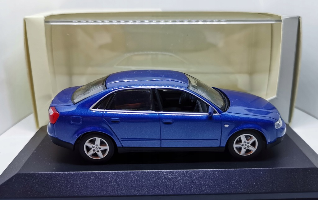 Audi A4 B6 Model samochodu skala 1:43 Minichamps
