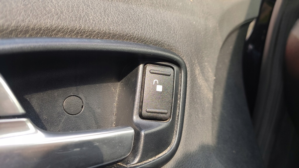 Przycisk Zamykania Drzwi Ford Mondeo Mk4 - 8070193917 - Oficjalne Archiwum Allegro