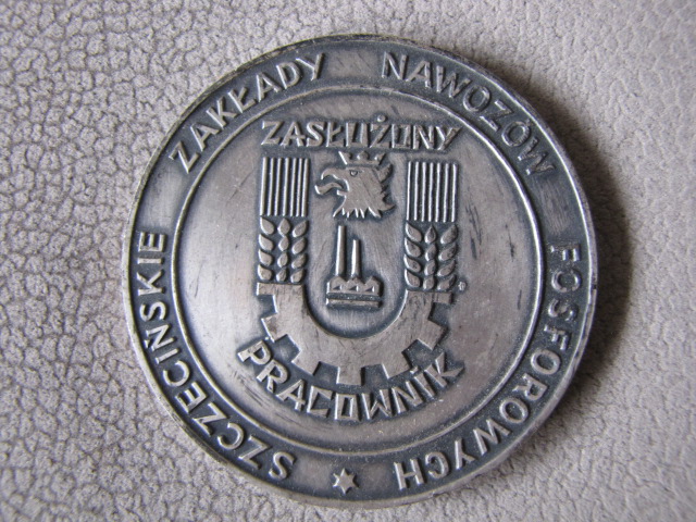 MEDAL ZASŁUZONY PRACOWNIK SZCZECIŃSKIE ZAŁKADY NAWOZÓW FOSFOR.
