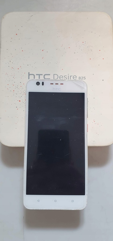 HTC Desire 825