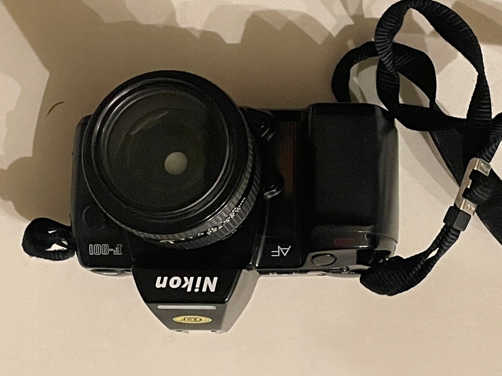 Nikon F801 + 35-105mm Nikkor