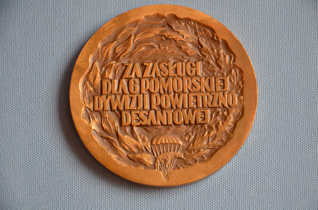 Medal Za Zasługi dla 6 Pomorskiej Dywizji Powietrznodesantowej
