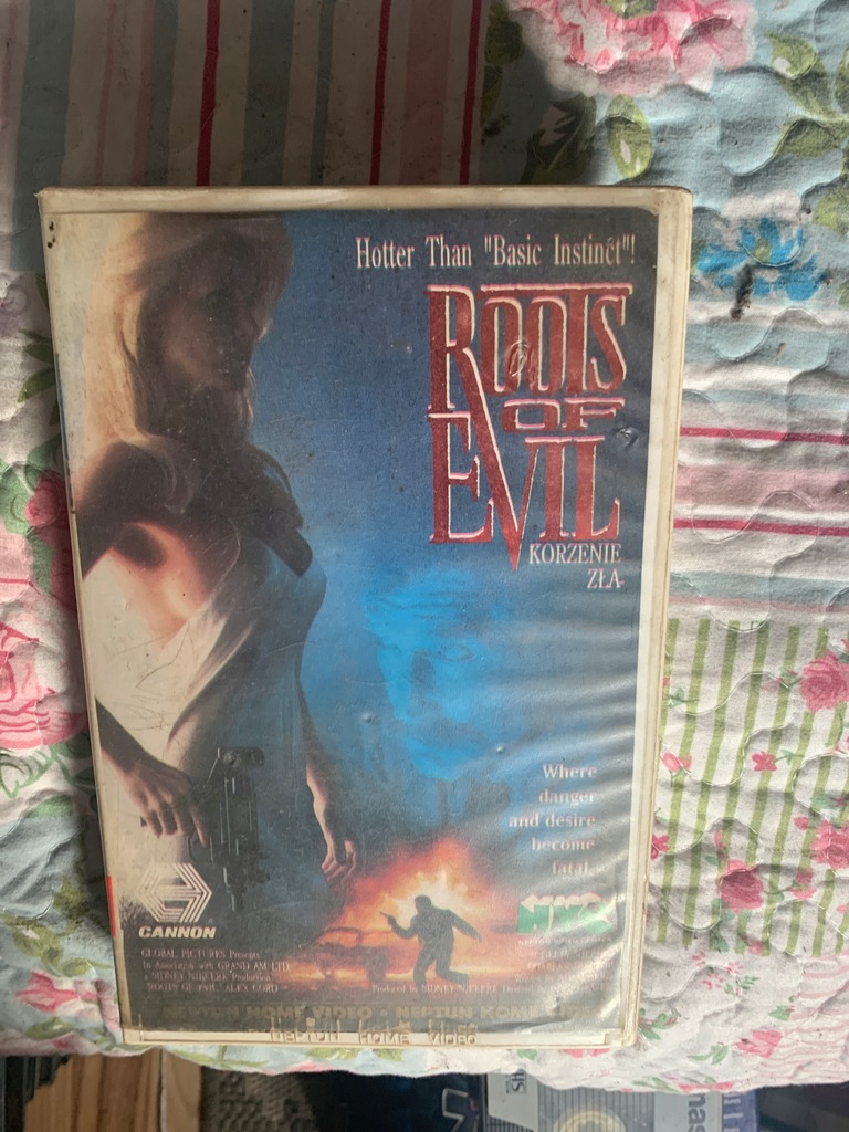 Korzenie Zła Uniakt VHS