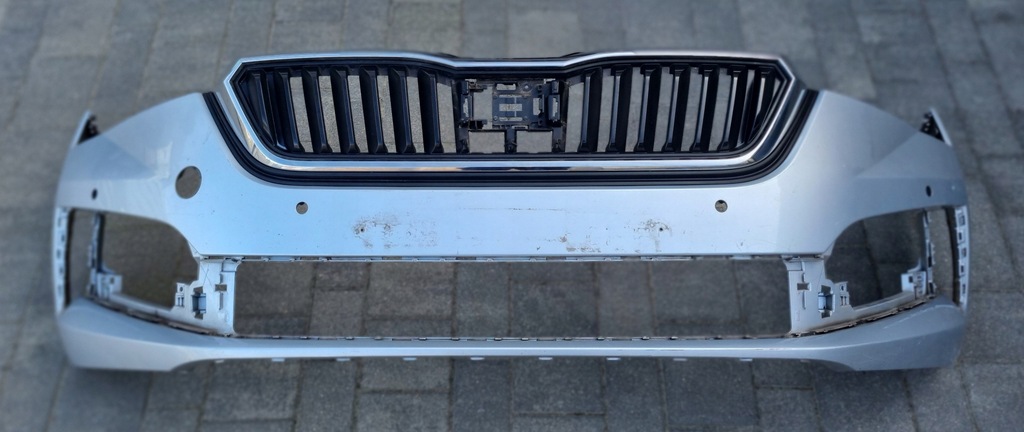 ZDERZAK PRZÓD SKODA SCALA