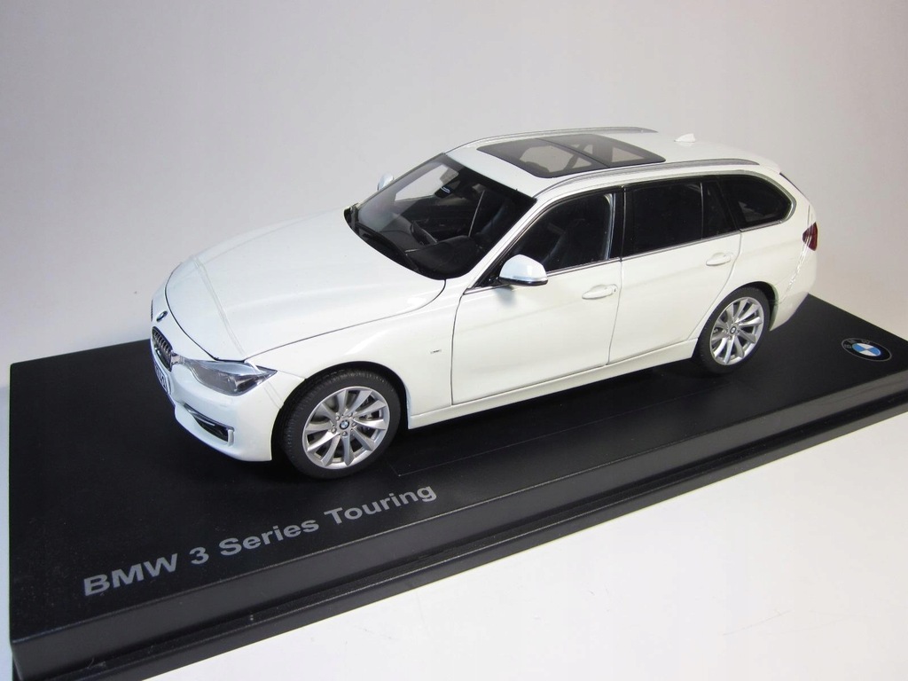 BMW 3er touring F31 アルピンホワイト ミニカーJadi 18 BMW 3er touring F31 アルピンホワイト ミニカーJadi 18
