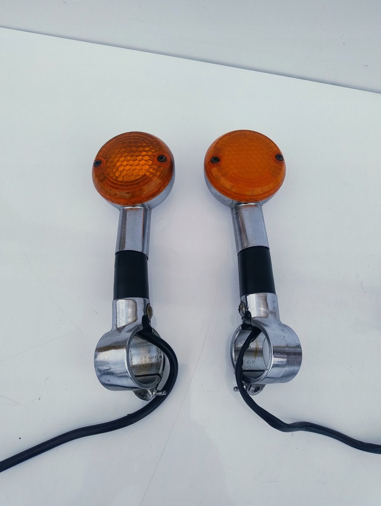 Kierunkowskazy mocowanie ramię 2szt. SUZUKI VS 750 INTRUDER 85-91