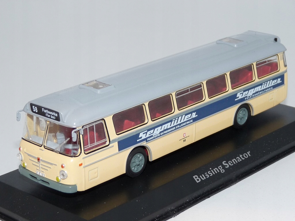Bussing Senator 12D 1:72 ATLAS 4642122