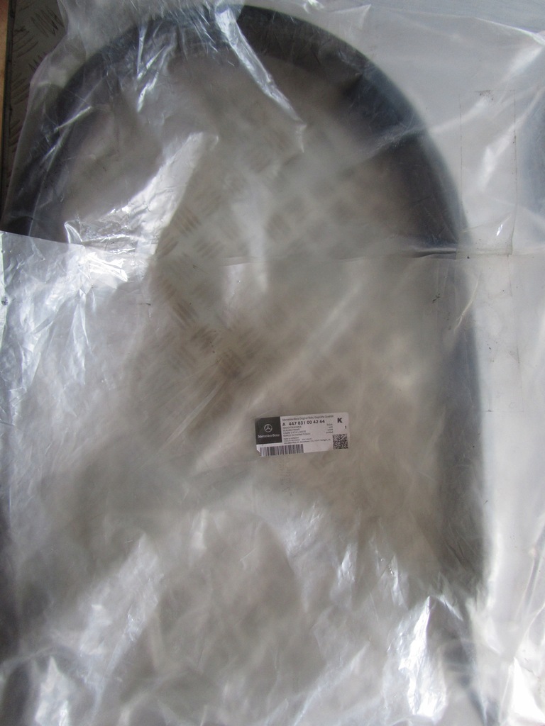 USZCZELKA GRODZIOWA DO MERCEDESA 4478310042