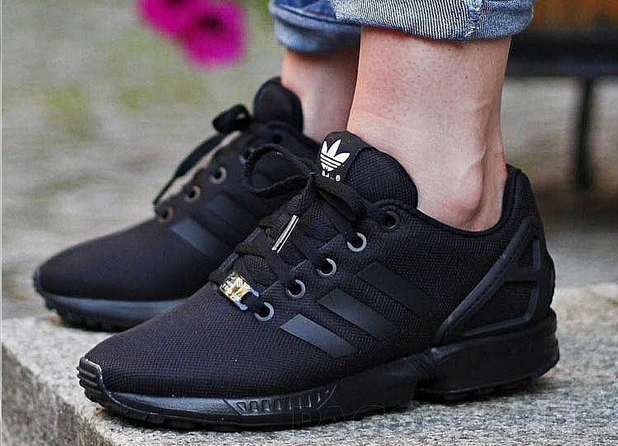 Купить Кроссовки Adidas ZX FLUX ORIGINALS S82695 черный 38 2/3: отзывы, фото, характеристики в интерне-магазине Aredi.ru