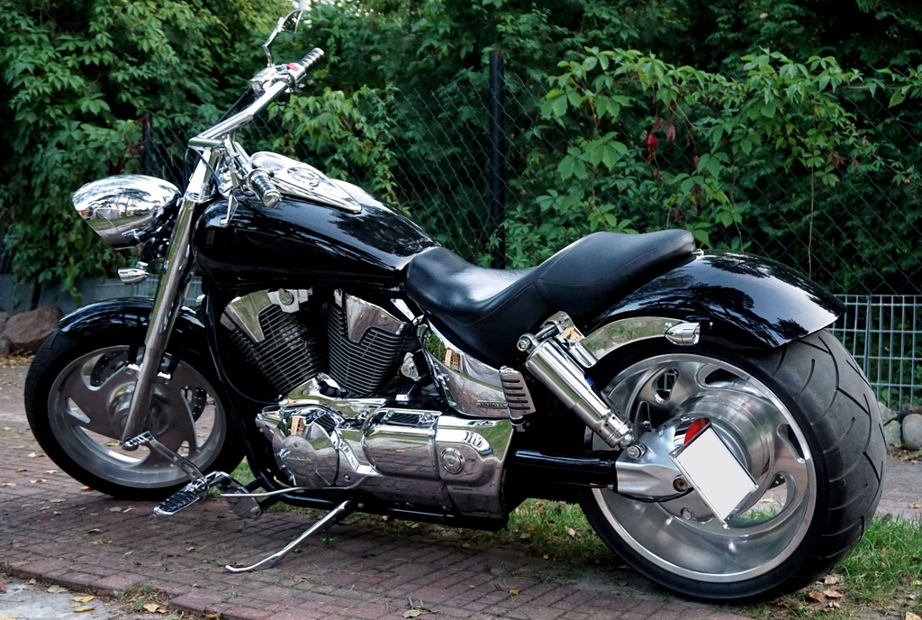 moto honda chopper 1800