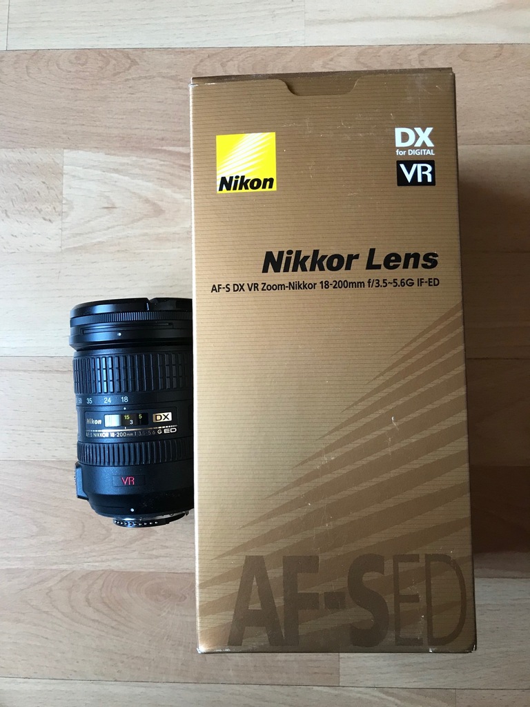 Nikon NIKKOR AF-S DX 18-200mm G ED