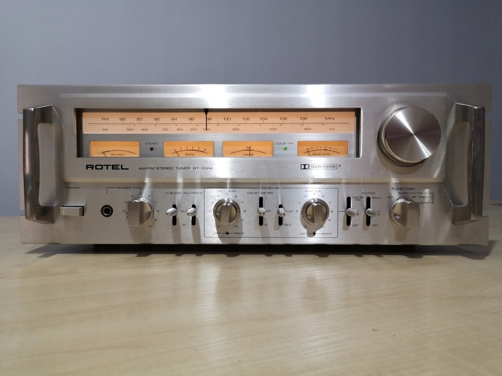 ROTEL RT-1024 TUNER ANALOGOWY HIEND