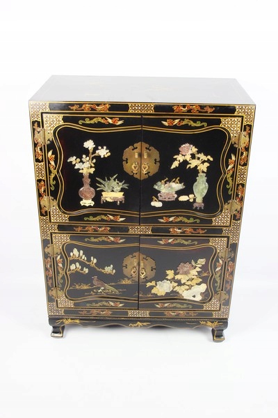 Chińska, azjatycka, orientalna, czarna komoda inkrustowana masą perłową