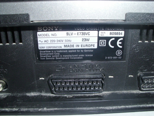 Купить VHS-видеорегистратор SONY SLV-E735VC: отзывы, фото, характеристики в интерне-магазине Aredi.ru