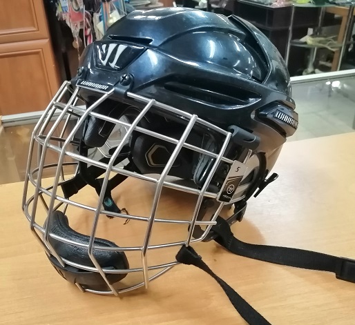 KASK HOKEJOWY WARRIOR OBWÓD GŁOWY OK 52 CM