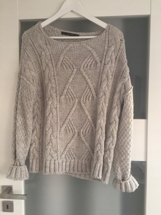 Kremowy sweter Zara S