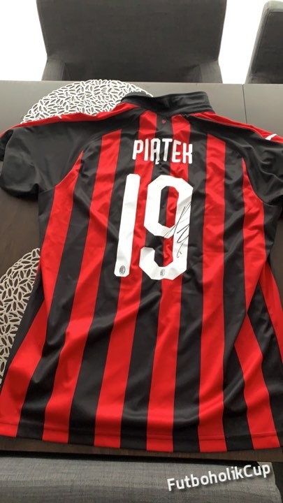 HIT Koszulka meczowa AC Milan z autografem #Piątek