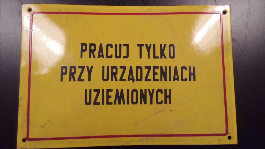 Safety Tablica "Urządzenia uziemione"