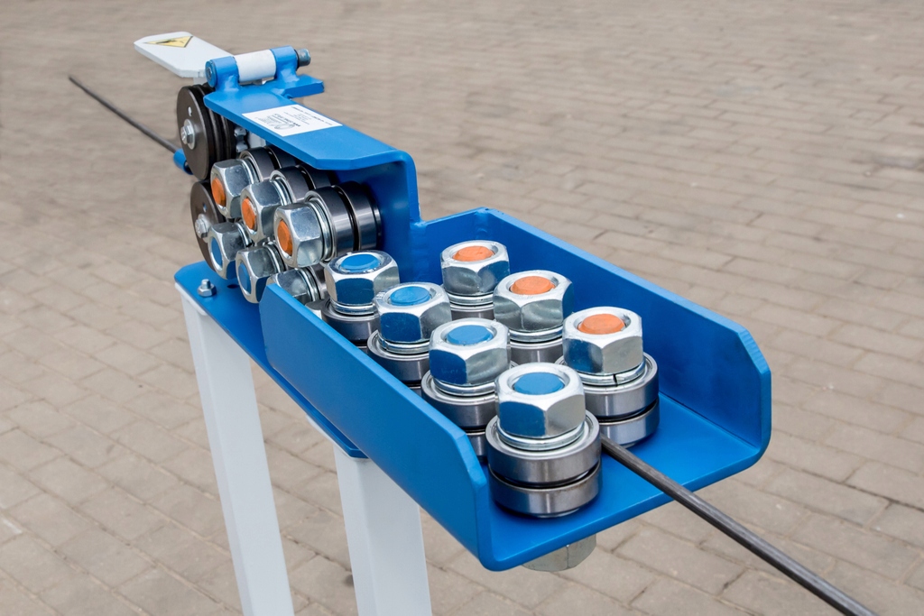 станок для правки проволоки 2мм. станок для правки проволоки 8-10 мм. станок для выпрямления арматуры 8-25 mm. станок для прута 6-8 мм и полосы до 4*40 мм elex 100. выпрямитель прутка 8 мм.