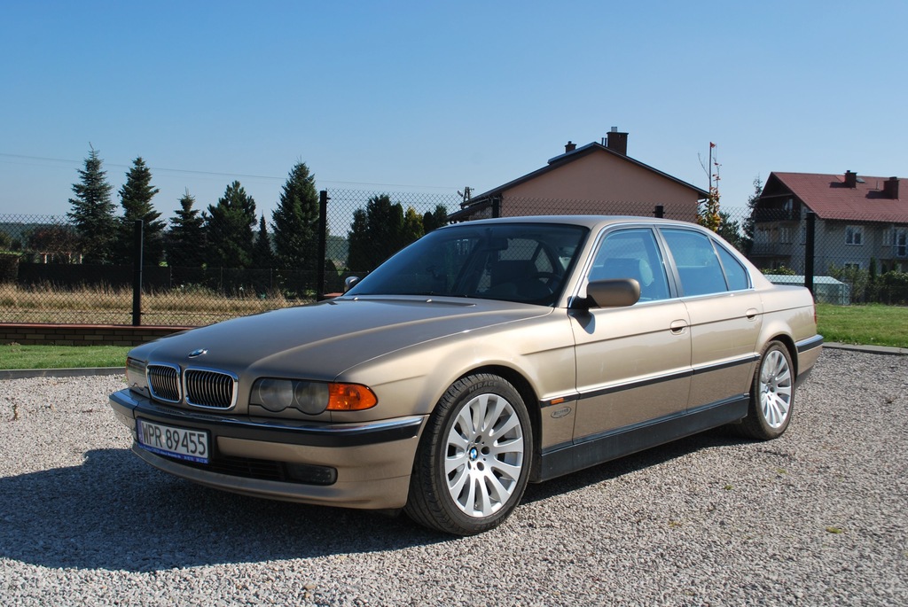 BMW E38 740i 4.4 ZŁOTY Youngtimer ZAMIANA NA 4X4