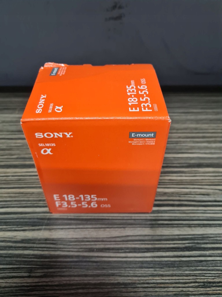 Obiektyw Sony SEL18135 E 18-135mm f3.5-5.6 OSS