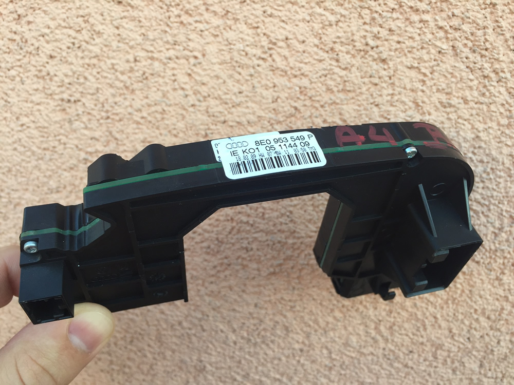 Audi A4 B6 moduł tempomat grzana kiera 8E0953549P