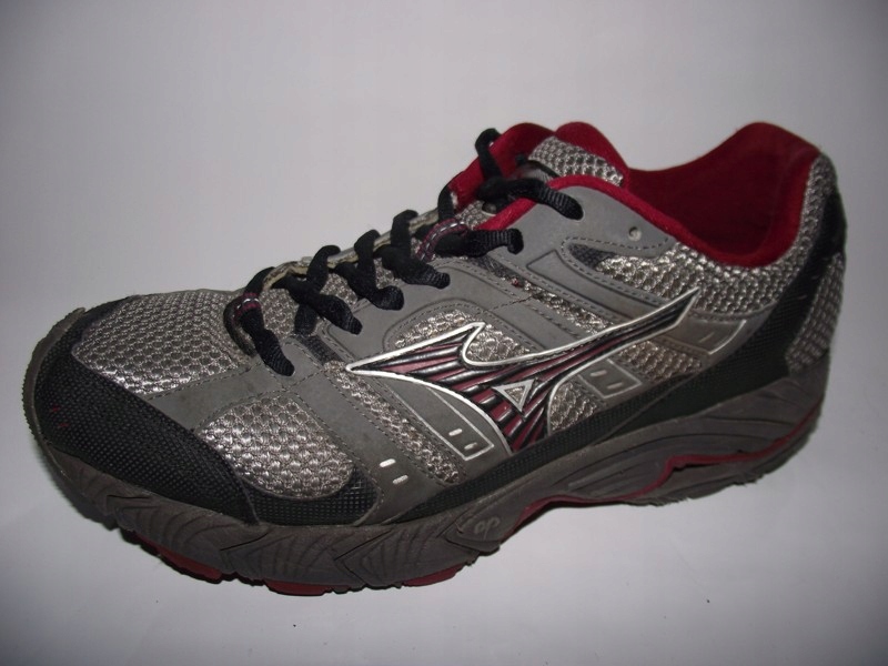 MIZUNO TRAILOWE ROZ 43