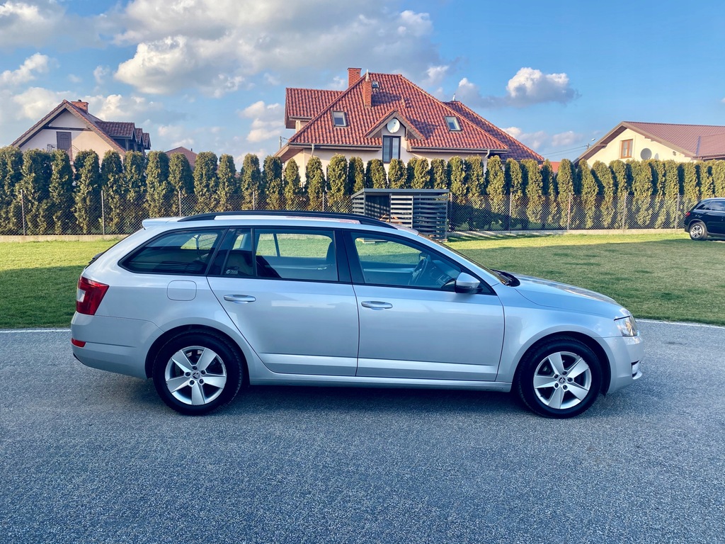 Купить ШОУ-РУМ ПОЛЬША OCTAVIA 110KM BOLERO LED ASO ALU PDC2: отзывы, фото, характеристики в интерне-магазине Aredi.ru