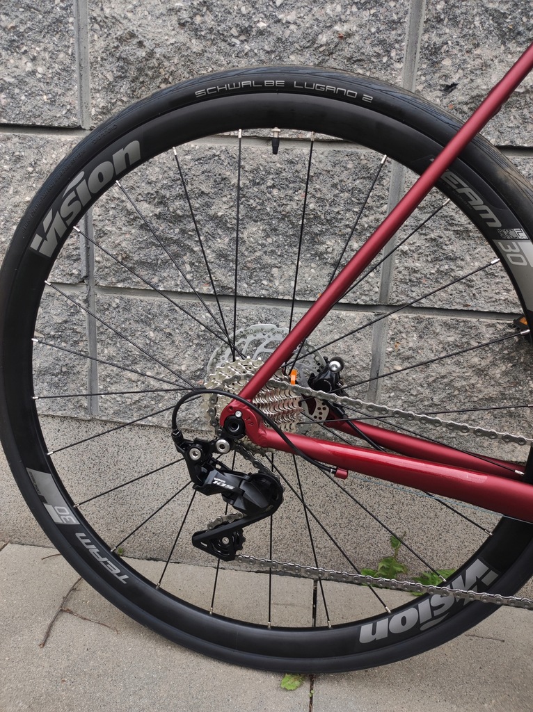 Rower Kross VENTO 5.0 rama 22 cale koła 28 bordowy 11842450128