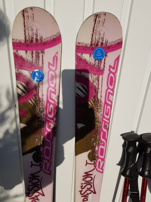 Narty Rossignol Passion 1 146 cm + Saphir100+ kije